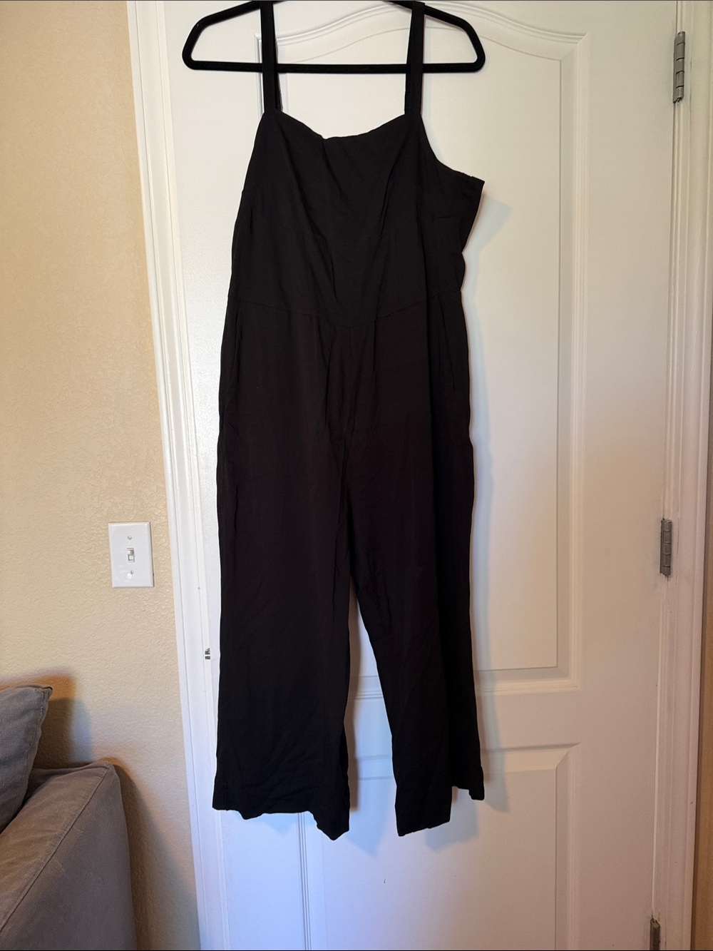 Torrid crop Black Wide-Leg Jumpsuit with Straps tie back with pockets size 00